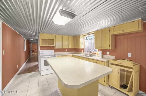 Kitchen - 1885 Silver Creek Rd, Crosby, MS 39633 photo 1 of 1