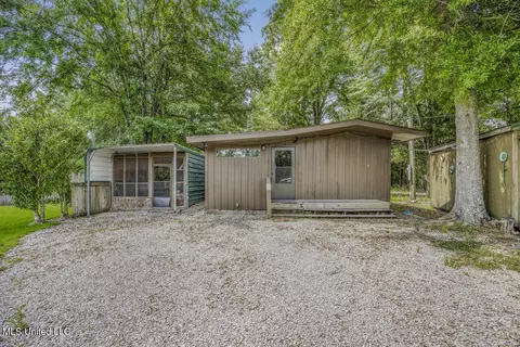 1885 Silver Creek Rd, Crosby, MS 39633