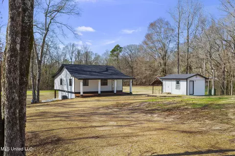 Exterior - 18285 Midway Rd, Terry, MS 39170 photo 3 of 22