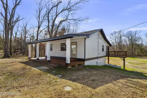 Exterior - 18285 Midway Rd, Terry, MS 39170 photo 5 of 22