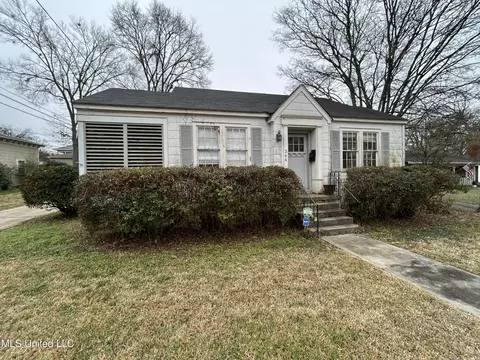 366 E Center St, Canton, MS 39046