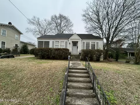 Exterior - 366 E Center St, Canton, MS 39046 photo 2 of 4