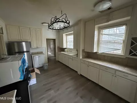 Kitchen - 366 E Center St, Canton, MS 39046 photo 1 of 2