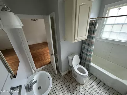 Bath - 366 E Center St, Canton, MS 39046 photo 1 of 3