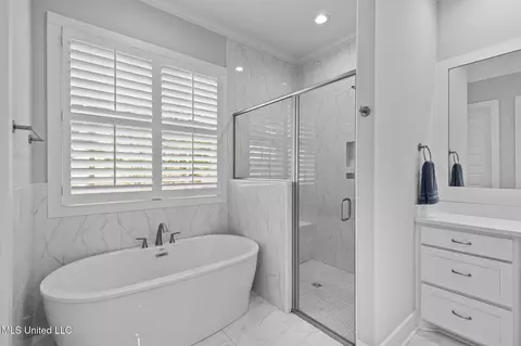 Bath - 99 Harbor View Dr, Madison, MS 39110 photo 3 of 7