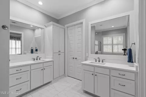 Bath - 99 Harbor View Dr, Madison, MS 39110 photo 2 of 7