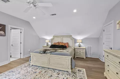 Bedroom - 99 Harbor View Dr, Madison, MS 39110 photo 6 of 8