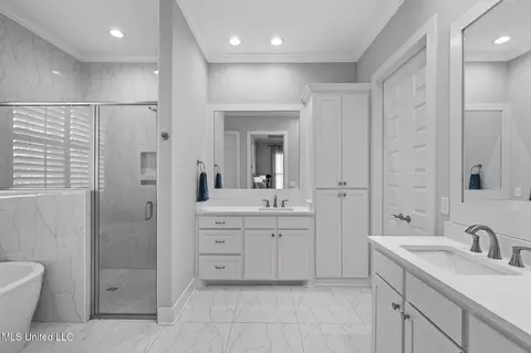 Bath - 99 Harbor View Dr, Madison, MS 39110 photo 1 of 7