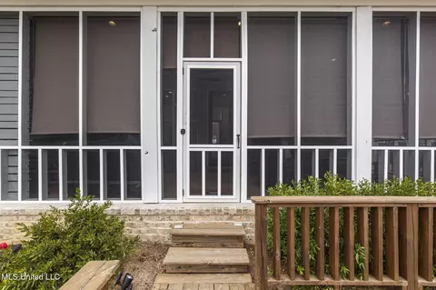 Exterior - 99 Harbor View Dr, Madison, MS 39110 photo 11 of 14