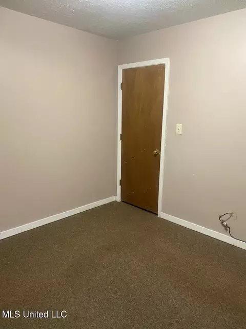 Bedroom - 6162 Clarence Dr, Jackson, MS 39206 photo 1 of 3