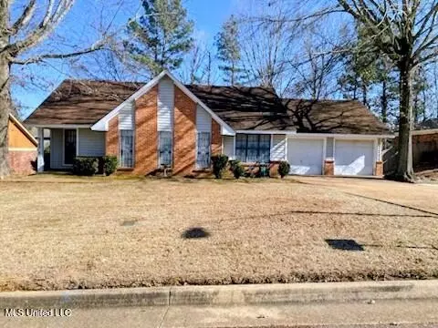 6162 Clarence Dr, Jackson, MS 39206