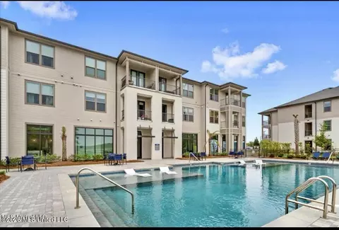 2501 Bienville Blvd #126, Ocean Springs, MS 39564