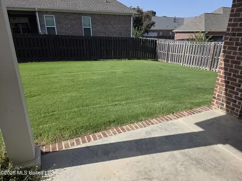 Exterior - 7291 Wind Dr, Olive Branch, MS 38654 photo 2 of 4