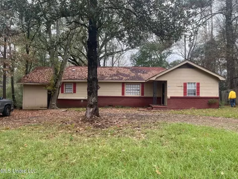 3511 Hines St, Jackson, MS 39212