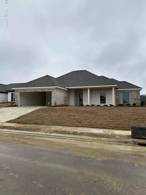 1069 Riverside Ln, Pearl, MS 39208