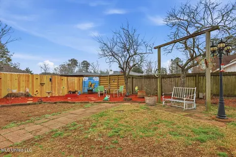 Exterior - 229 Greenfield Pl, Brandon, MS 39047 photo 5 of 10