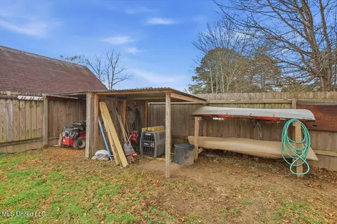 Exterior - 229 Greenfield Pl, Brandon, MS 39047 photo 7 of 10