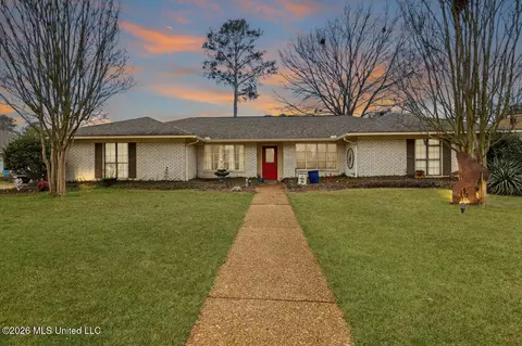229 Greenfield Pl, Brandon, MS 39047