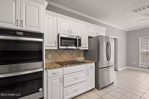 702 Meadow View Cv, Byram, MS 39272 photo 15