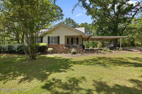 1039 Hall Ln, Raymond, MS 39154