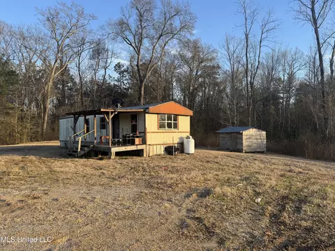 17 Coventry Rd, Natchez, MS 39120 photo 2