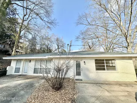Exterior - 1002 Mark Dr, Mendenhall, MS 39114 photo 3 of 7