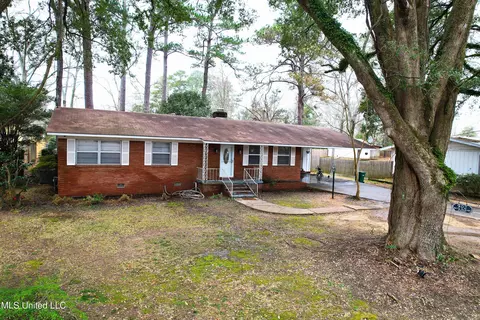 902 S Jackson St, Brookhaven, MS 39601 photo 4
