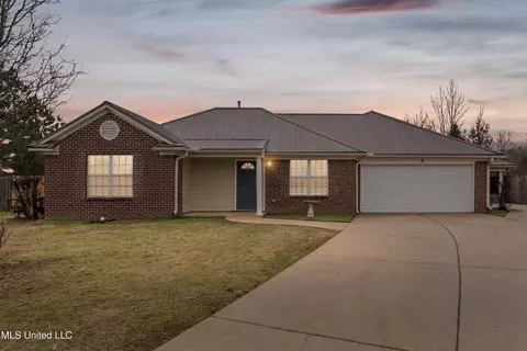 121 Aspen Cv, Senatobia, MS 38668