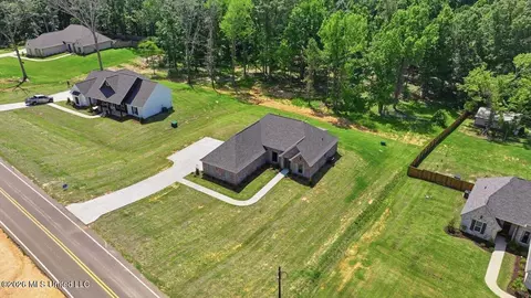 View/Area - 939 Mullican Rd, Florence, MS 39073 photo 5 of 25