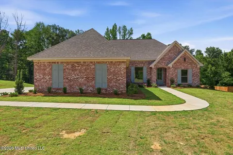 939 Mullican Rd, Florence, MS 39073