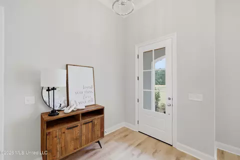 Entry Way - 939 Mullican Rd, Florence, MS 39073 photo 1 of 2
