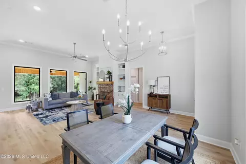 Dining - 939 Mullican Rd, Florence, MS 39073 photo 3 of 3