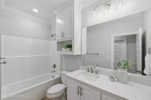 Bath - 939 Mullican Rd, Florence, MS 39073 photo 4 of 5