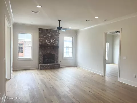 Living - 130 Freedom Ring Dr, Brandon, MS 39047 photo 1 of 1