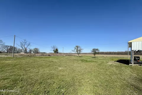 Exterior - 126 Interstate Rd, Shaw, MS 38773 photo 4 of 6