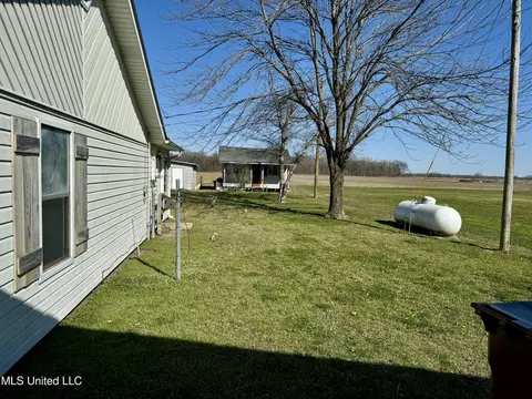 Exterior - 126 Interstate Rd, Shaw, MS 38773 photo 2 of 6