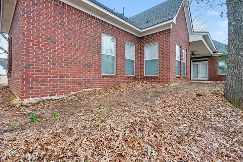 Exterior - 1916 Trapper Dr, Hernando, MS 38632 photo 5 of 5
