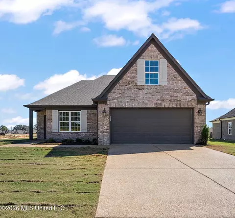 6469 E John Hamilton Way, Olive Branch, MS 38654