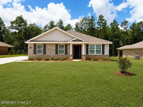 142 Kings Crossing Dr, Lucedale, MS 39452