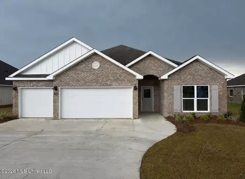 17106 River Hills Dr, Gulfport, MS 39503