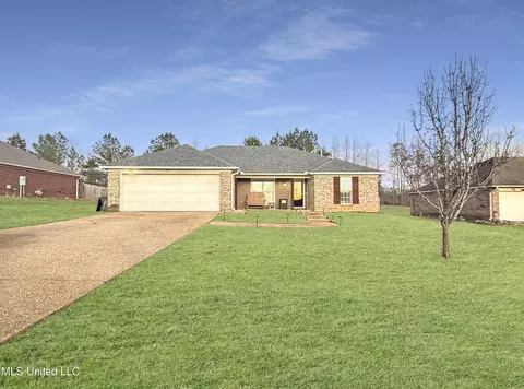 Exterior - 527 Roxbury Pl, Florence, MS 39073 photo 4 of 4