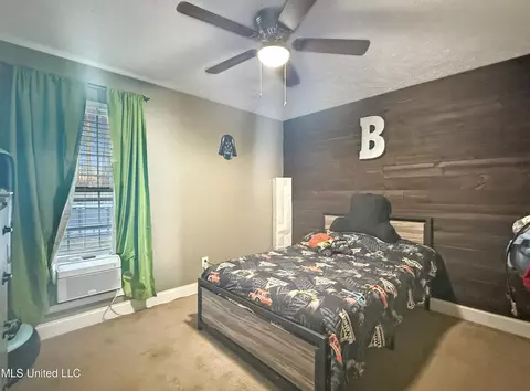 Bedroom - 527 Roxbury Pl, Florence, MS 39073 photo 3 of 4