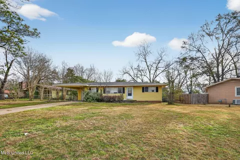 444 Mcdowell Park Cir, Jackson, MS 39204