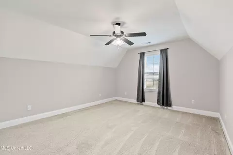 Bedroom - 214 Eagle View Dr, Senatobia, MS 38668 photo 8 of 8