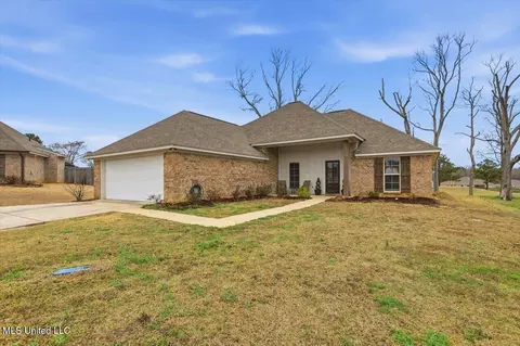 608 Westfield Dr, Pearl, MS 39208