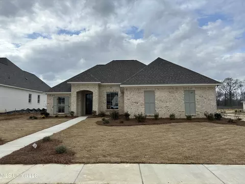 417 Aurora Cir, Canton, MS 39046