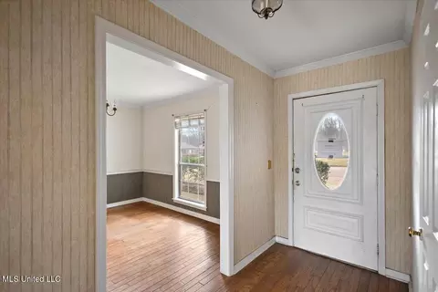 Entry Way - 200 Hawthorne Dr, Madison, MS 39110 photo 2 of 4