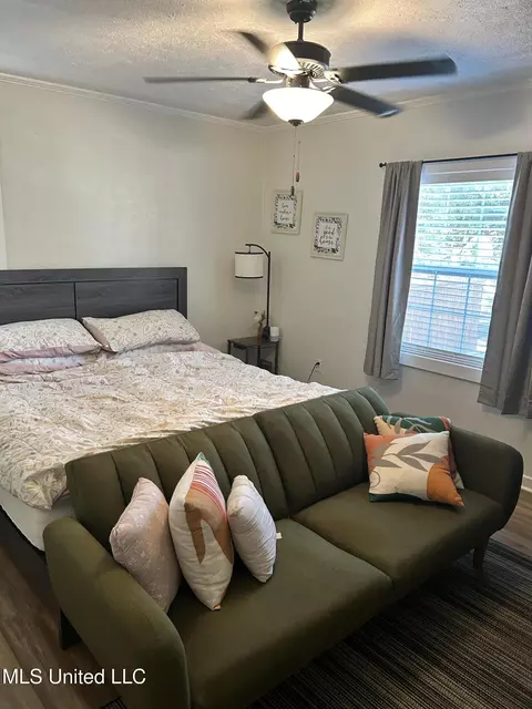 Bedroom - 315 E Ridgeway St, Jackson, MS 39206 photo 2 of 5