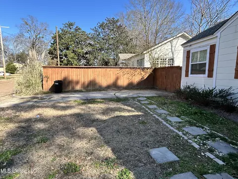 Exterior - 315 E Ridgeway St, Jackson, MS 39206 photo 3 of 3