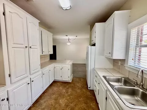 Kitchen - 1010 Deerfield Rd, Summit, MS 39666 photo 1 of 2